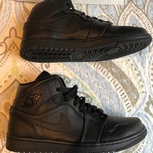 Nike Men’s Air Jordan 1 Mid - Black